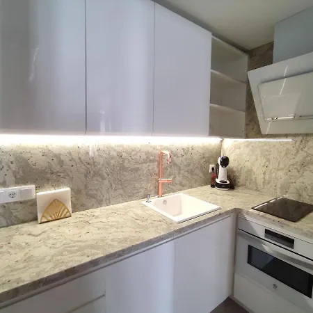 Dreams Con Jacuzzi Apartment *
